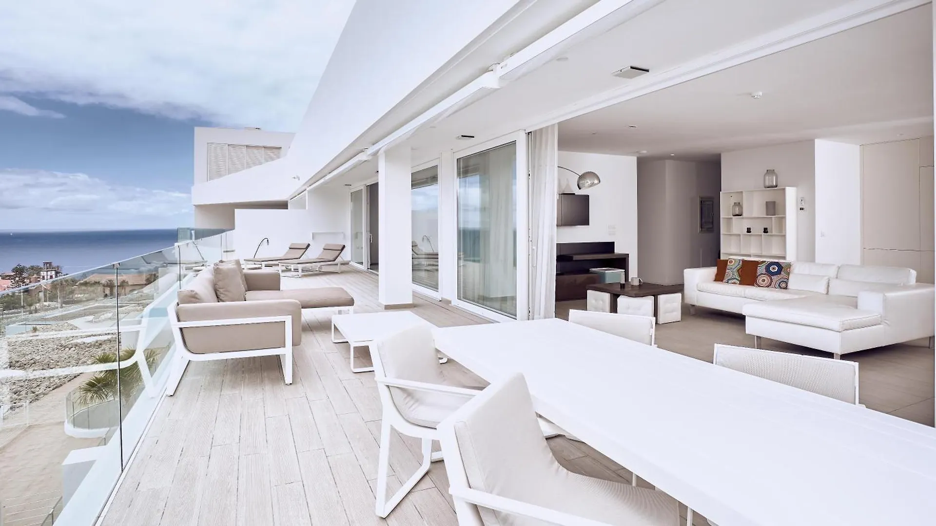 Hotel Baobab Suites Адехе