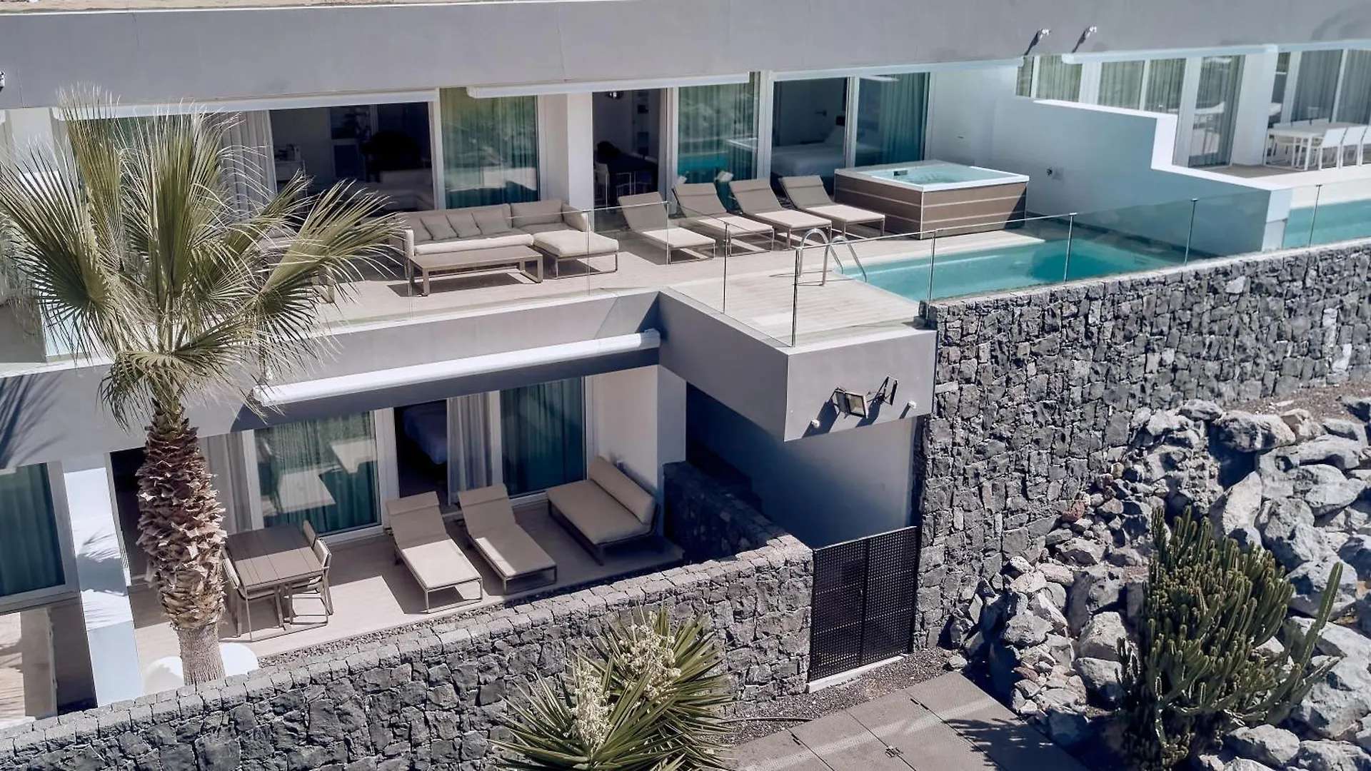 Hotel Baobab Suites Адехе